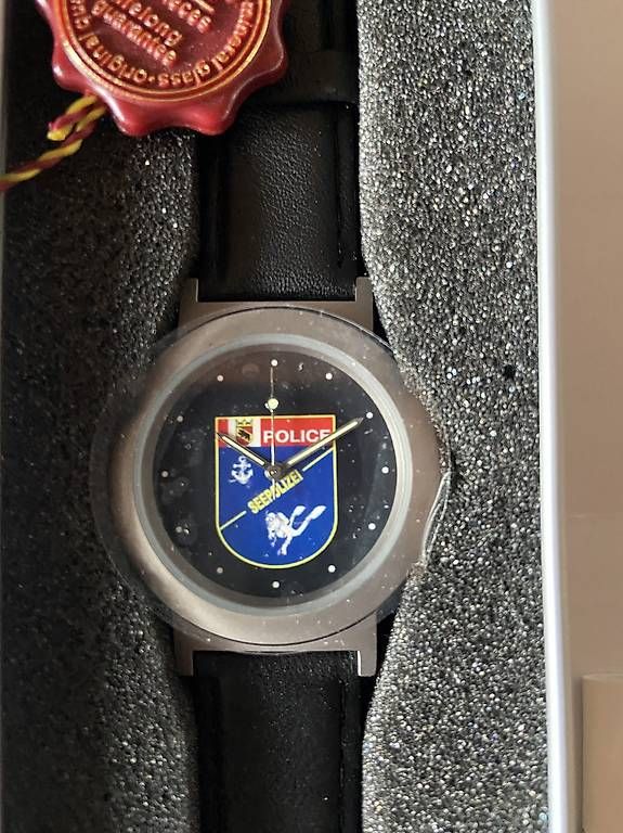 Orologi: Kantonspolizei Bern Seepolizei Uhr – Nuovo e nell'imballaggio originale da Salvenach venduto da Haeseli59