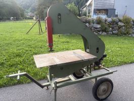 Bandsäge mit Benzinmotor