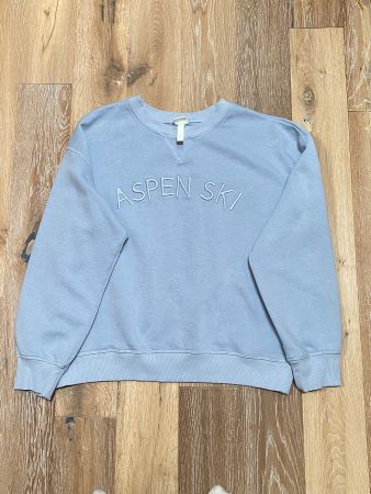 Great light blue H&M sweatshirt. M