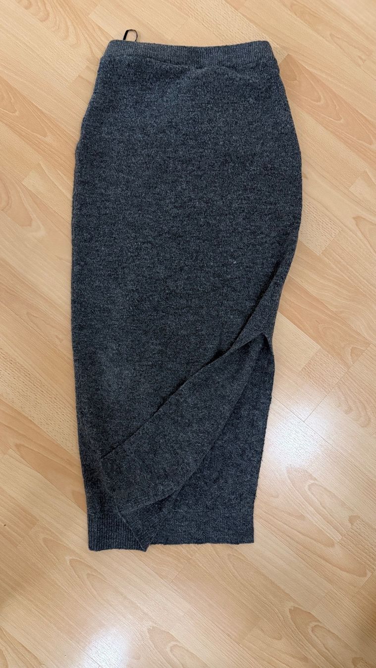 H&M Gonne: Winter Rock MAMA – Nuovo (secondo la descrizione) da Dulliken venduto da krestik79 1