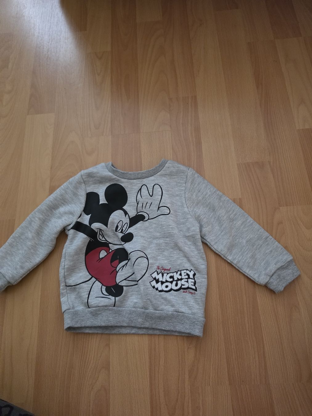 Primark Pullover & Sweatshirts: Disney Mickey Mouse Pullover Grösse 86 – Gebraucht aus Schliern b. Köniz von Jemy94