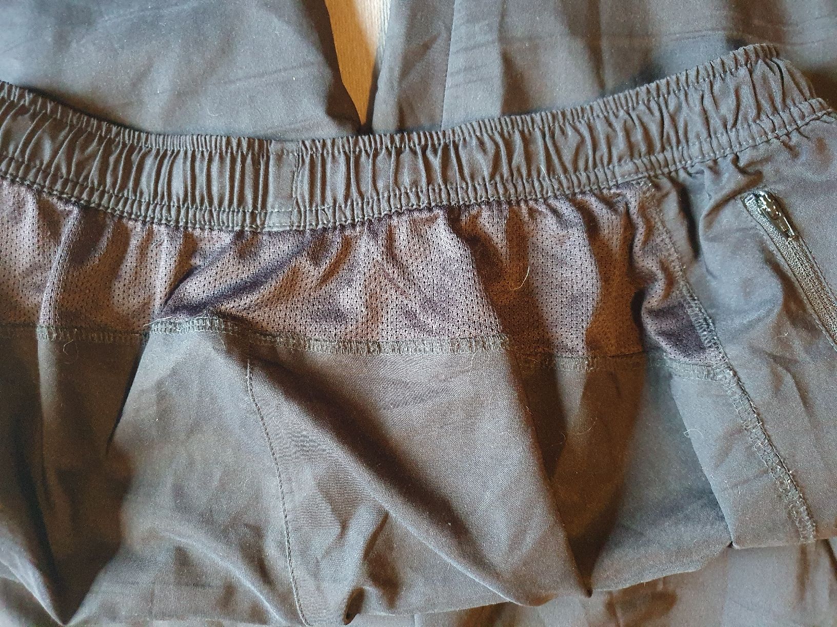 Hosen: Sporthose Grösse M – Gebraucht aus Wimmis von hel_m26m 2