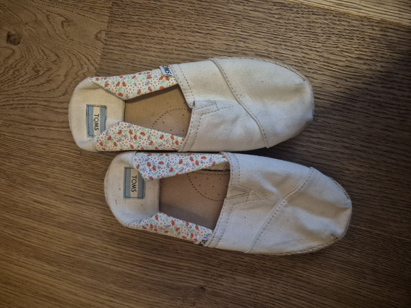 Toms Scarpe per ragazzi: toms maedchen Schuhe Gr.32.5 – Usato da Ostermundigen venduto da Louhdezd