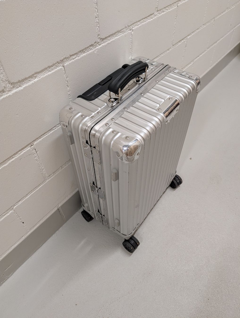 Rimowa Valigie: Rimowa Classic Cabin – Usato da Feusisberg venduto da Blueskys01 4