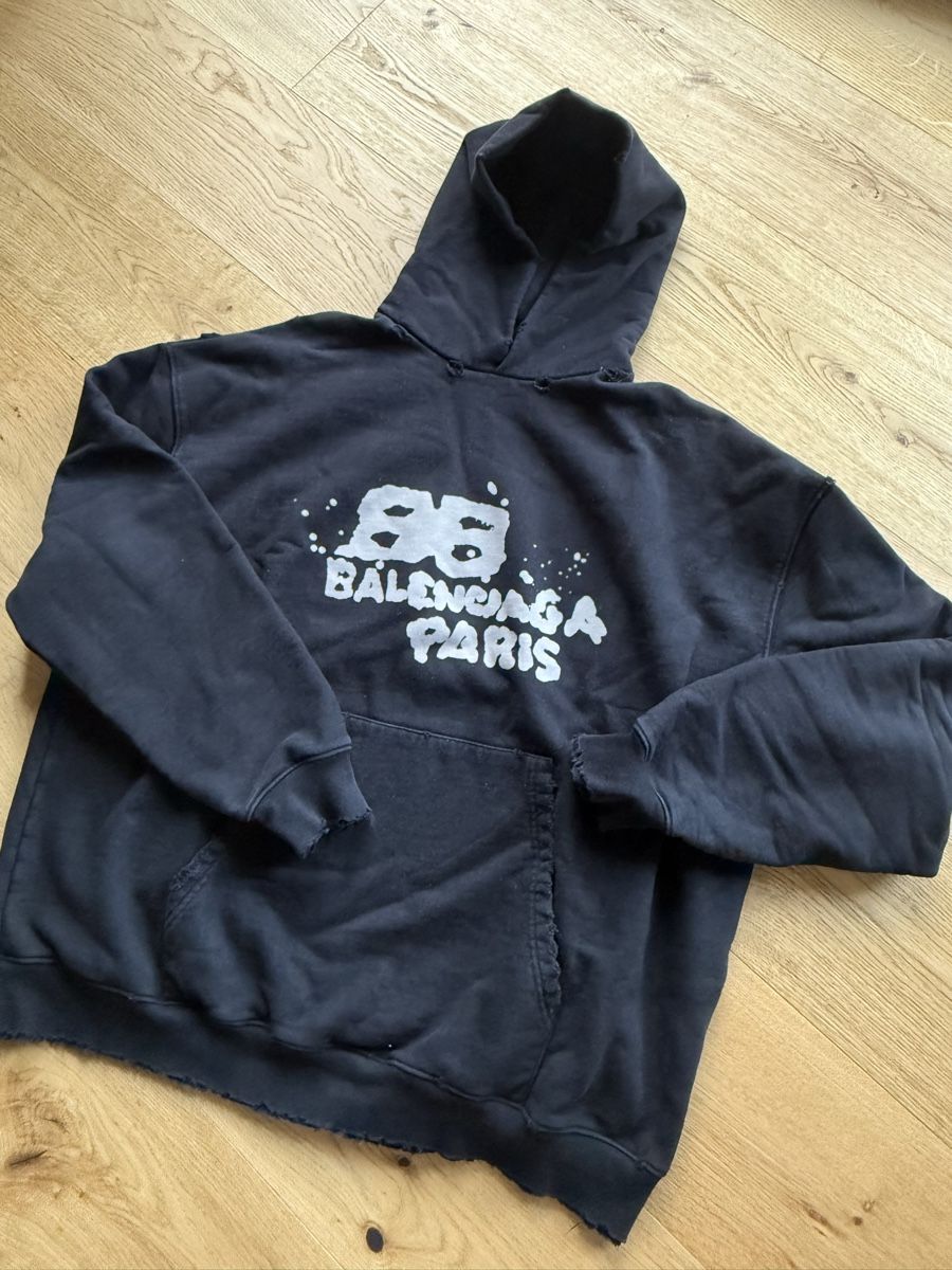 Balenciaga Maglioni & Felpe: Balenciaga Hoodie – Usato da Luzern venduto da L.L.G