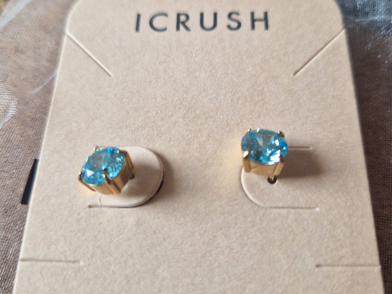 Orecchini pendenti & Orecchini a lobo: ICRUSH Ohrstecker, goldig mit hellblauem Stein, neu! – Nuovo e nell'imballaggio originale da Lungern venduto da jcj007 1