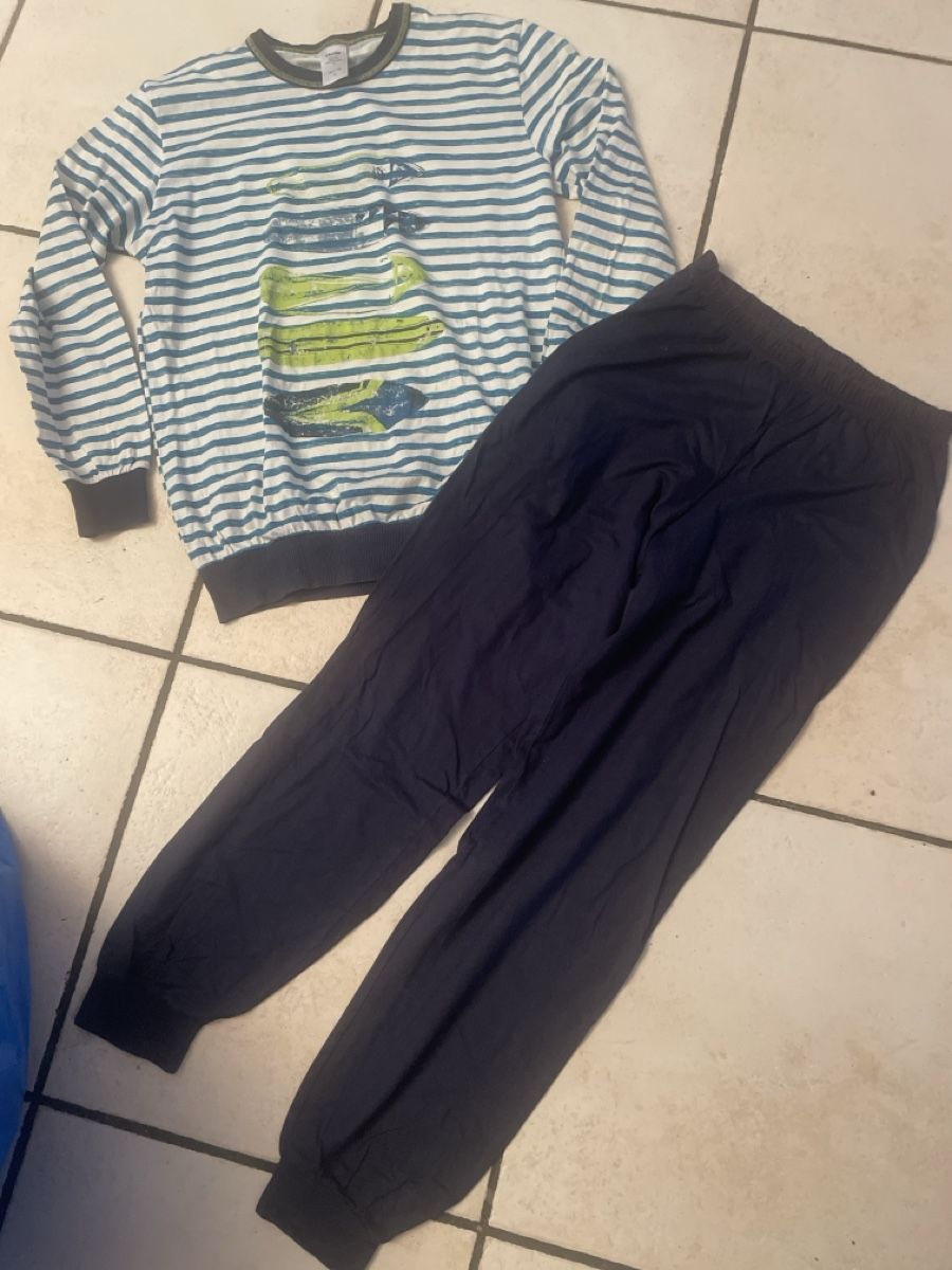 Calida Pyjamas & Ähnliches: Pyjama gestreift Gr.140 Calida Neuwertig – Neu (gemäss Beschreibung) aus Obergerlafingen von cabo4