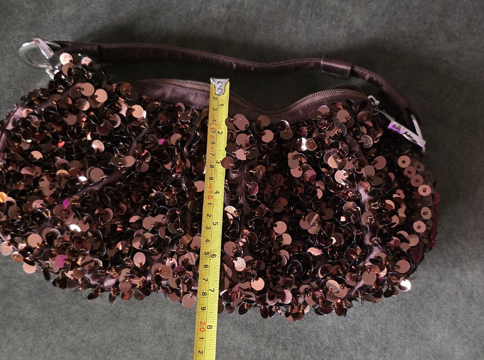 Borse da donna: Wunderschöne Handtasche mit Pailletten, Braun - gebraucht – Usato da Rheinsulz venduto da Gilea 7