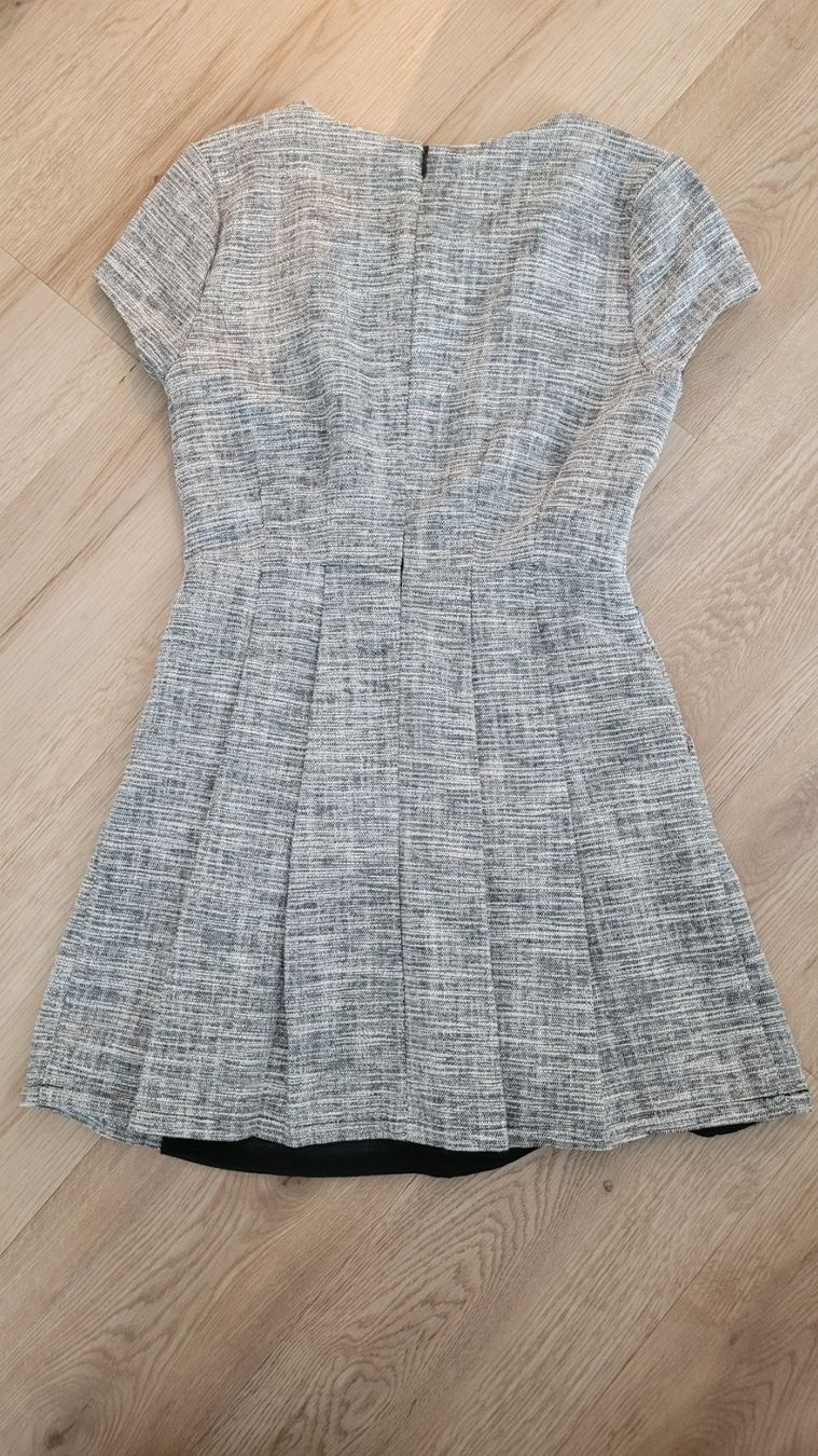 Vestiti: Graues Kleid von Forever 21 – Usato da Kloten venduto da jan_ct2l 1