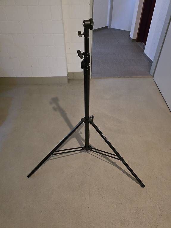 Treppiedi & Teste: Walimex PRO WT 806 – Usato da Egliswil venduto da Nemrepus 3