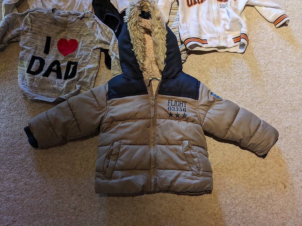 Ensembles coordonnés: Winterjacke und Kleiderset 80 – D'occasion à Einsiedeln par Nadin27