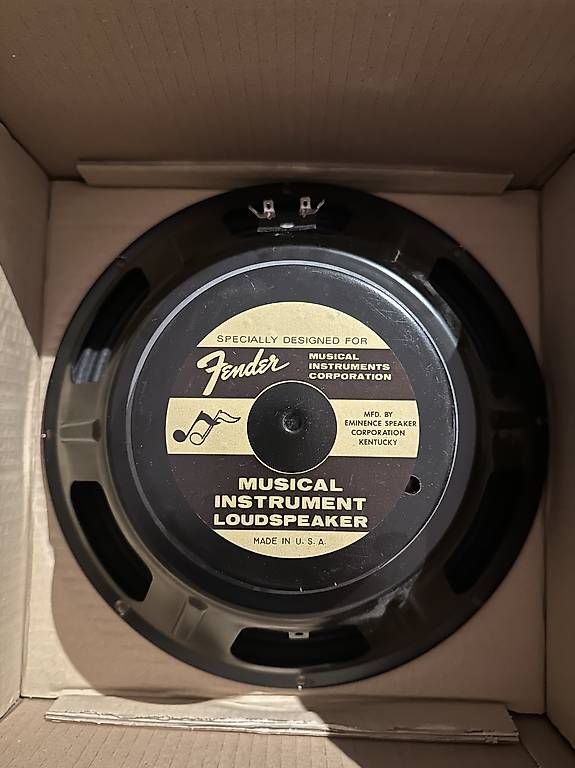 Fender Casse acustiche: Fender Eminence Speaker 12 Zoll 8 Ohm – Usato da Pfäffikon ZH venduto da kir_lz95