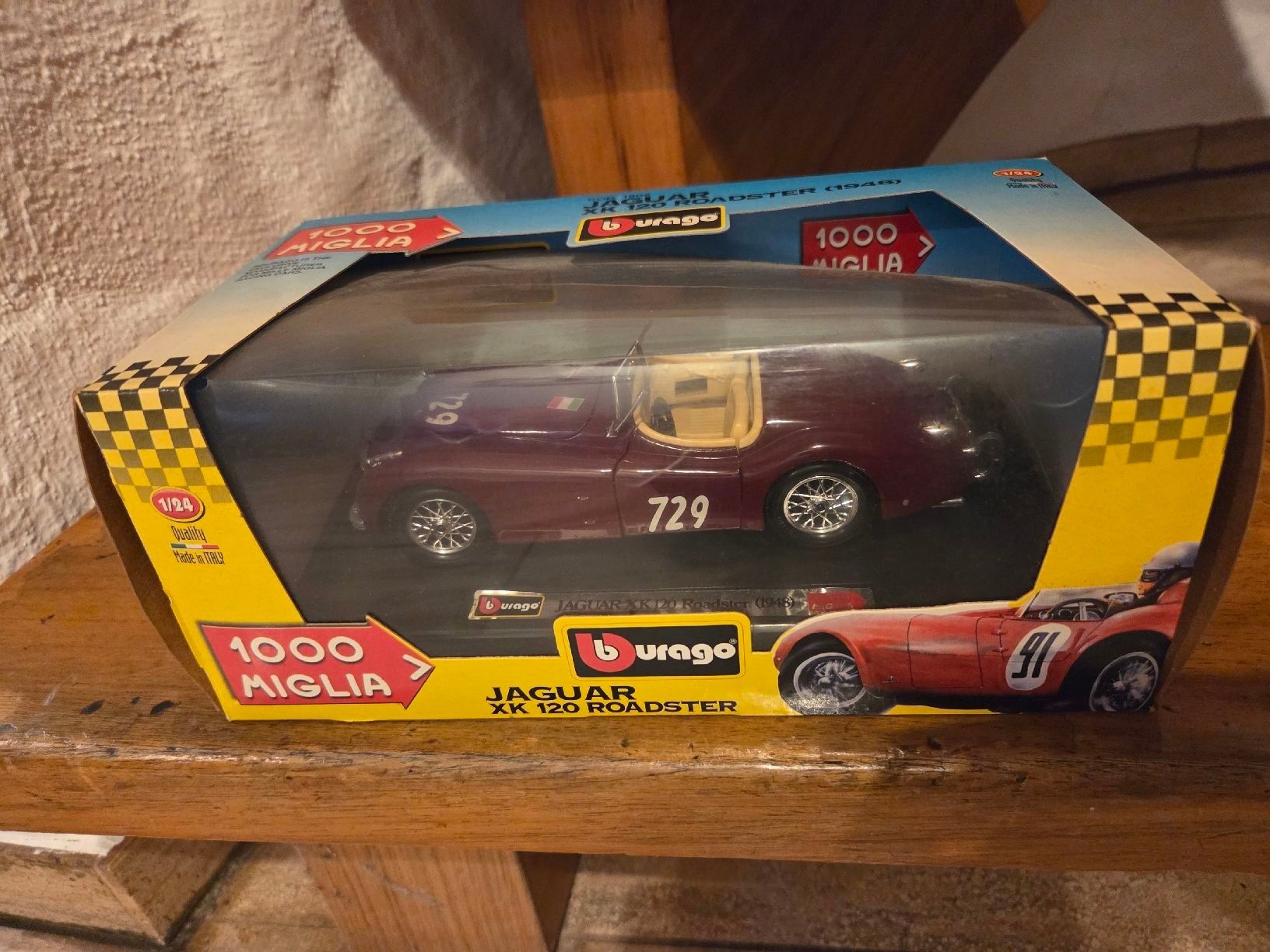 Bburago Modellini d'auto: Sammlung Modellautos Burago 1/18 und 1/24 – Nuovo e nell'imballaggio originale da Winterthur venduto da Marc1023 8
