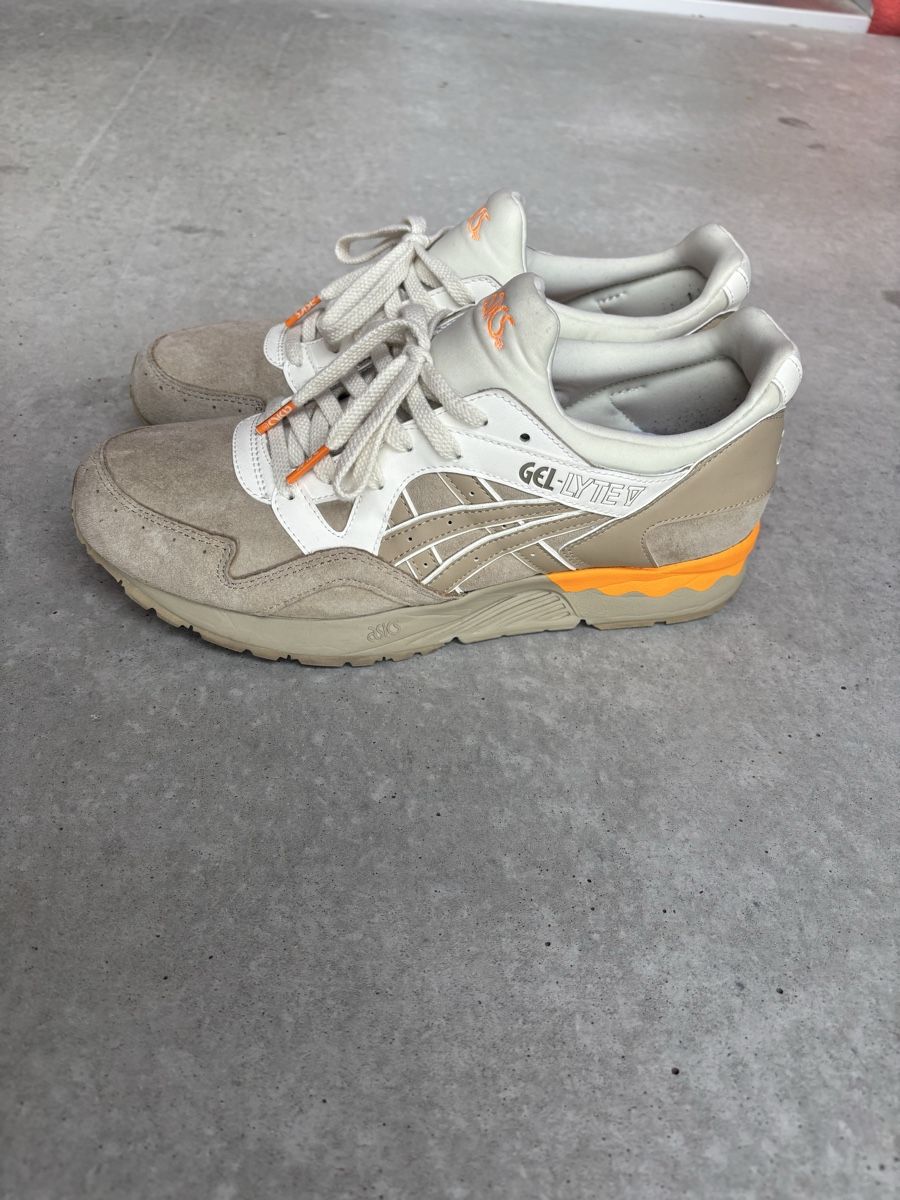 Asics Scarpe da uomo: Asics Gel Lyte V beige – Usato da Châtelaine venduto da Cartoon19 1