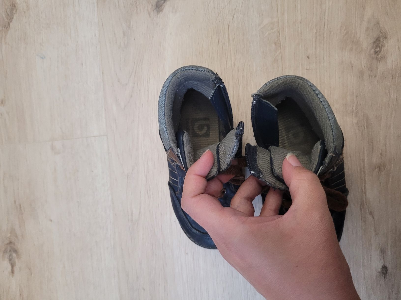 Scarpe per ragazzi: Schuhe Gr. 24 – Usato da Lupsingen venduto da sta_wgg5 6