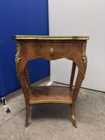 Französischer Louis-XV-Stil Beistelltisch