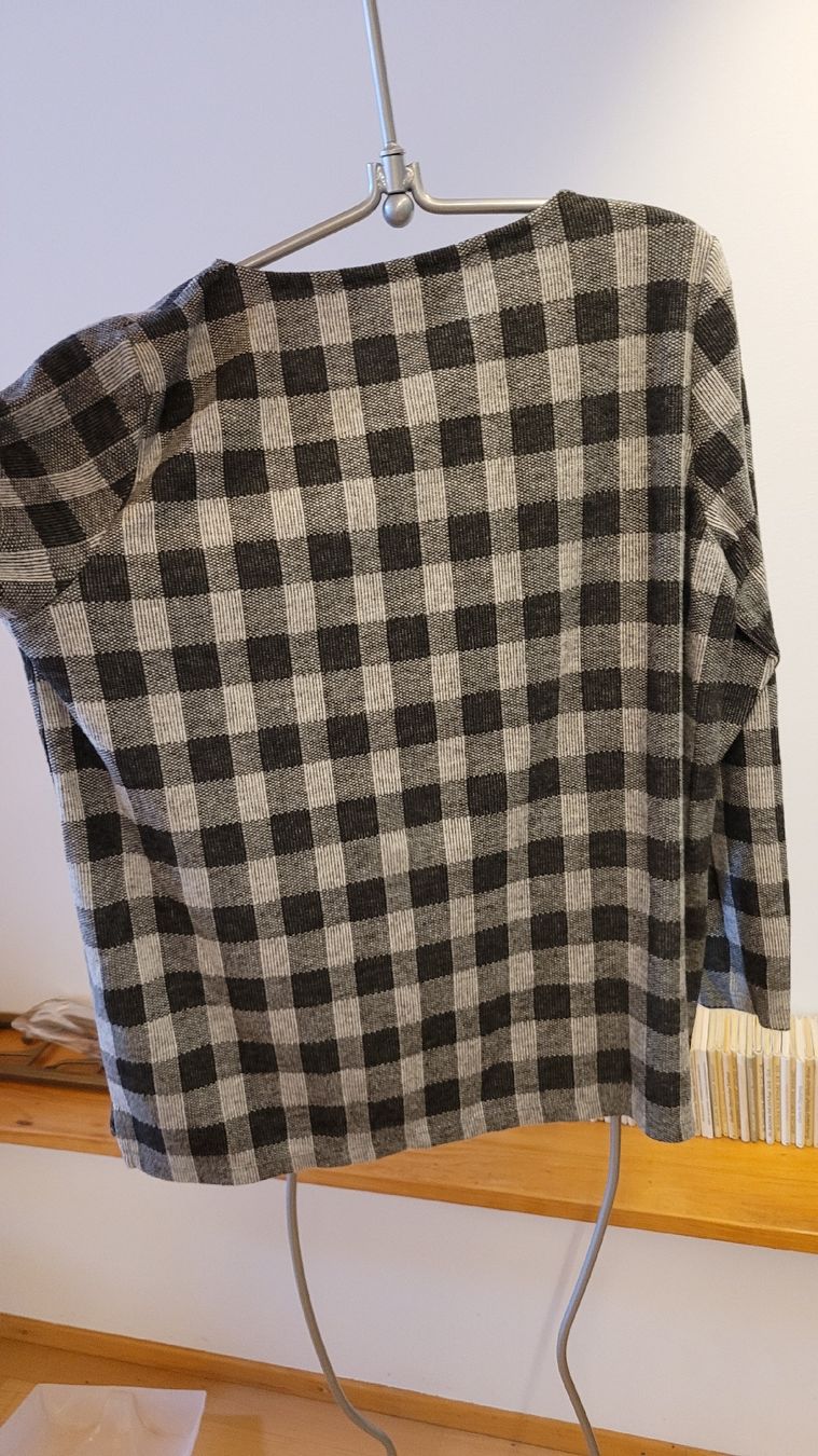 Tom Tailor Pullover & Sweatshirts: Tom Tailor Winterpullover kariert grau schwarz L / XL – Gebraucht aus Horgenberg von Klatschmohnmaria 3