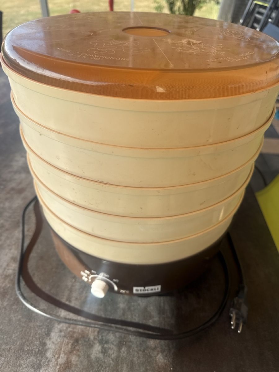Elettrodomestici da cucina: Stöckli Dörex – Usato da Horriwil venduto da Carrera68 2