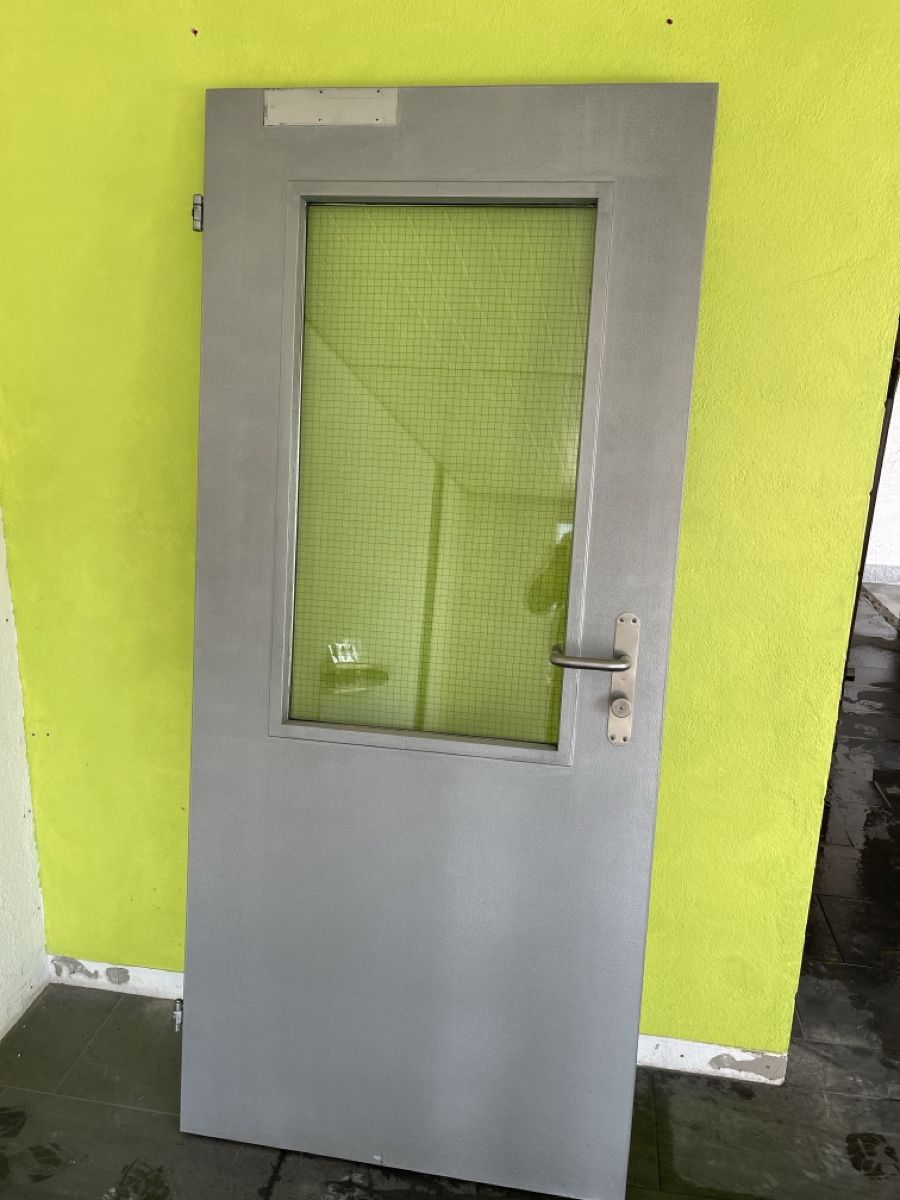 Porte: Türe – Usato da Winterthur venduto da Fonzi01