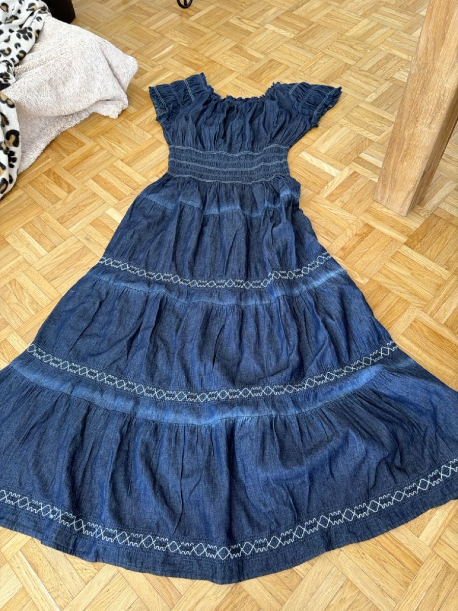 Vestiti: Robe bleu Chicorée  – Usato da Le Locle venduto da Mayd_h 1