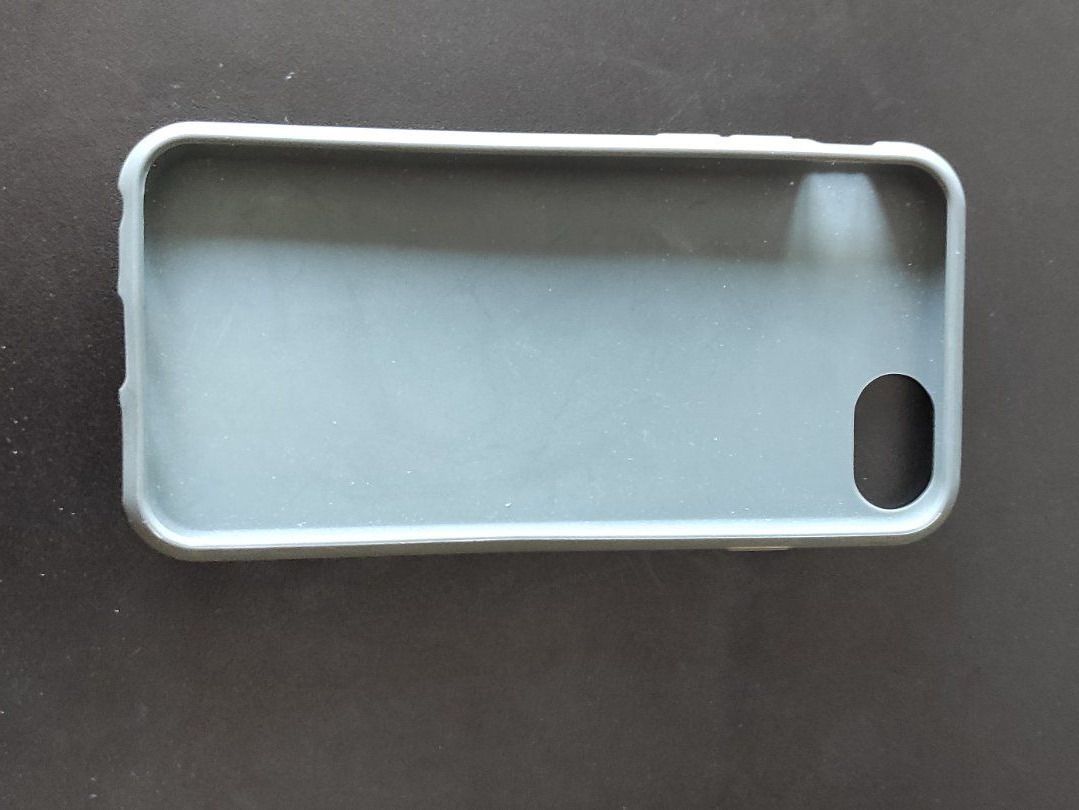 Cover & Protezioni schermo: Handyhülle für Iphone 7 – Usato da Rümlang venduto da Trojka25 1