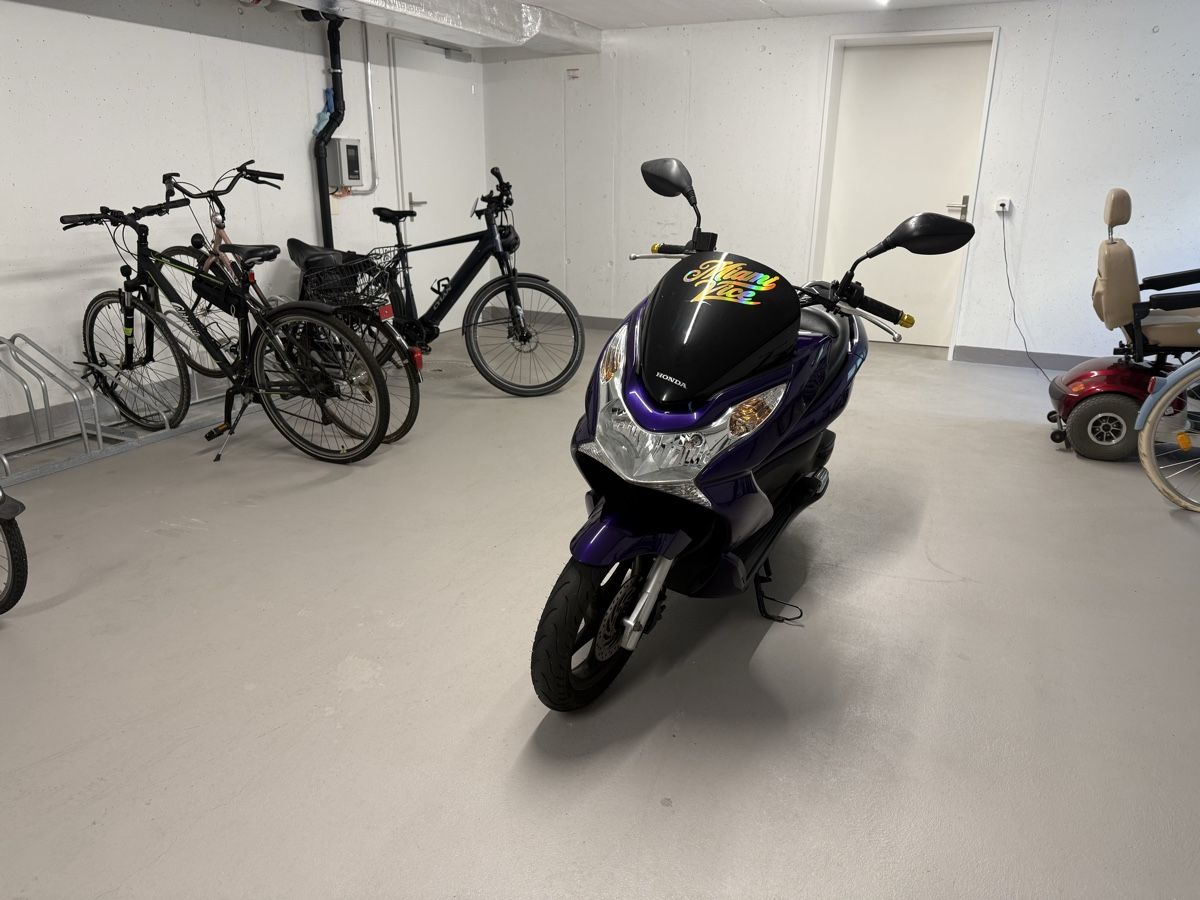 Honda Scooter: Honda PCX 125 – Usato da Grenchen venduto da Leonardo29 5
