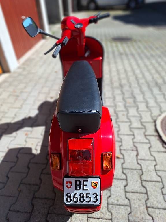 Scooter: Piaggio Vespa PK 125 S  rot – Usato da Biel/Bienne venduto da Amigo35 4