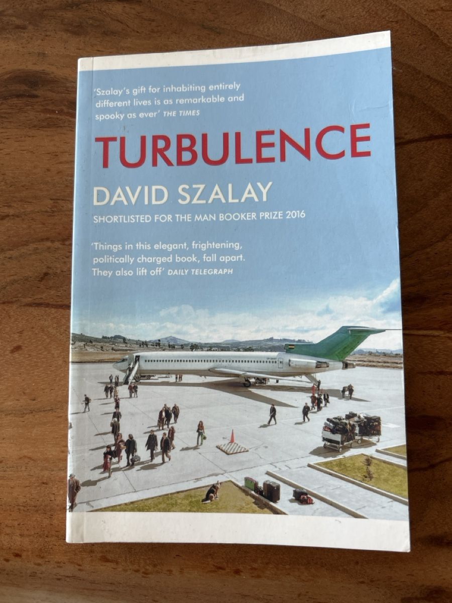 Bücher: Turbulence  – Gebraucht aus Murten von lena_sophia