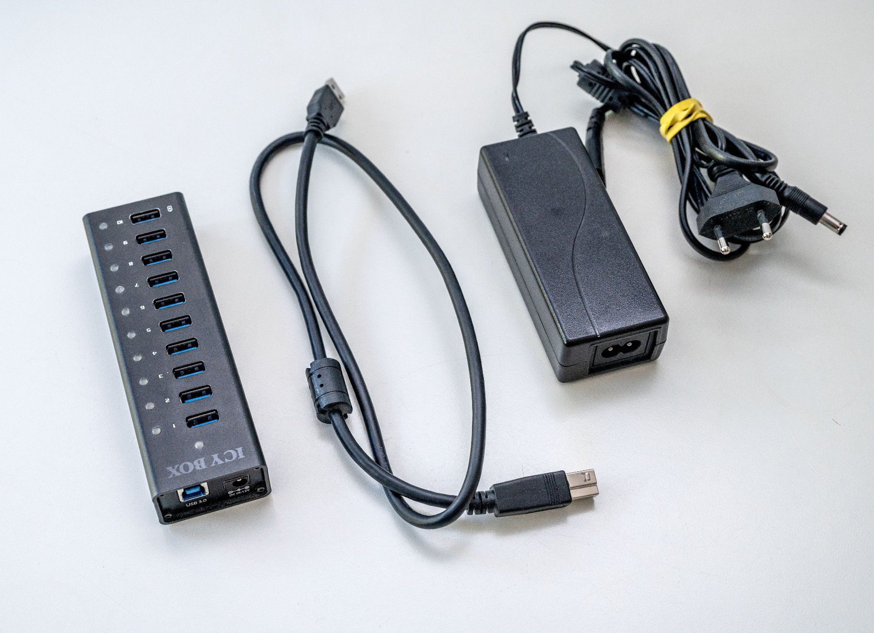 Hub & Switch: ICY BOX 10 Port USB 3.0 Hub – Usato da Bern venduto da Moonsilver 3
