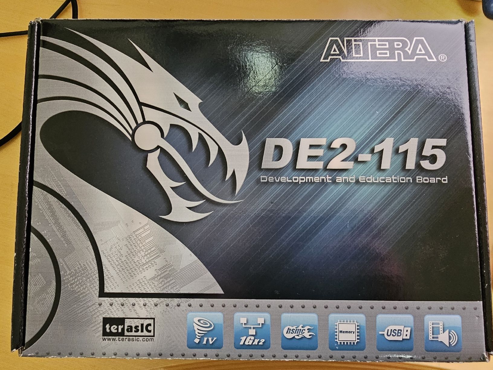 Intel Componenti elettronici: Altera DE2-115 Development Board - Cyclone IV FPGA🔥 – Nuovo (secondo la descrizione) da Schlieren venduto da fabischn