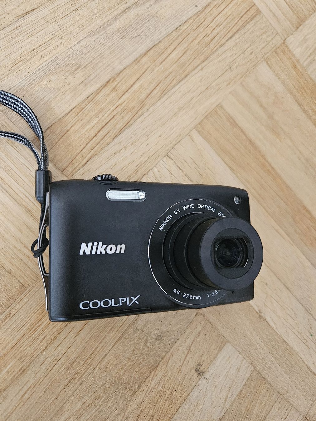 Nikon Fotocamera: Nikon Coolpix S3300 – Usato da Basel venduto da Felix.mb 2