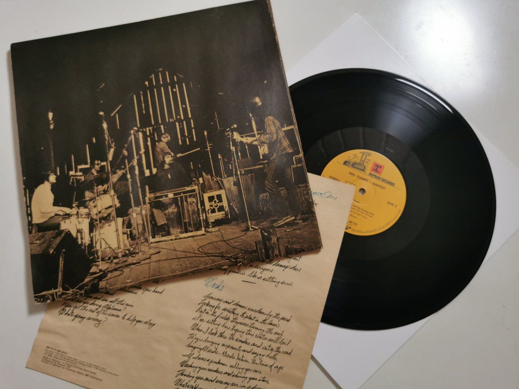 Dischi in vinile: NEIL YOUNG - HARVEST – Usato da Grafenried venduto da House-of-Oldies 1