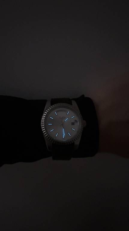 Orologi: Montre automatique à complication day date – Usato da Mont-sur-Lausanne venduto da cro_c5rs 4