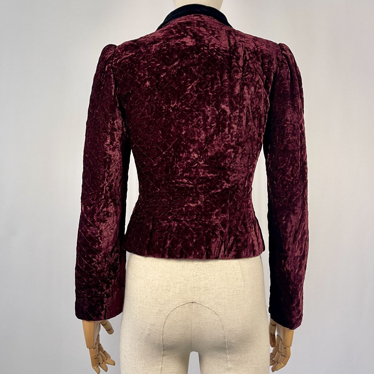 Lanvin Vestes: LANVIN Vintage Jacket – D'occasion à Emmen par Avviivva_Com2023 5
