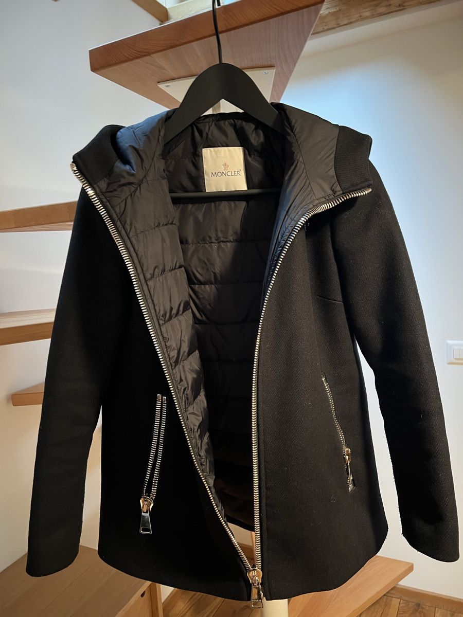 Moncler Giacche: Moncler Jacke – Usato da Zürich venduto da melionjourney