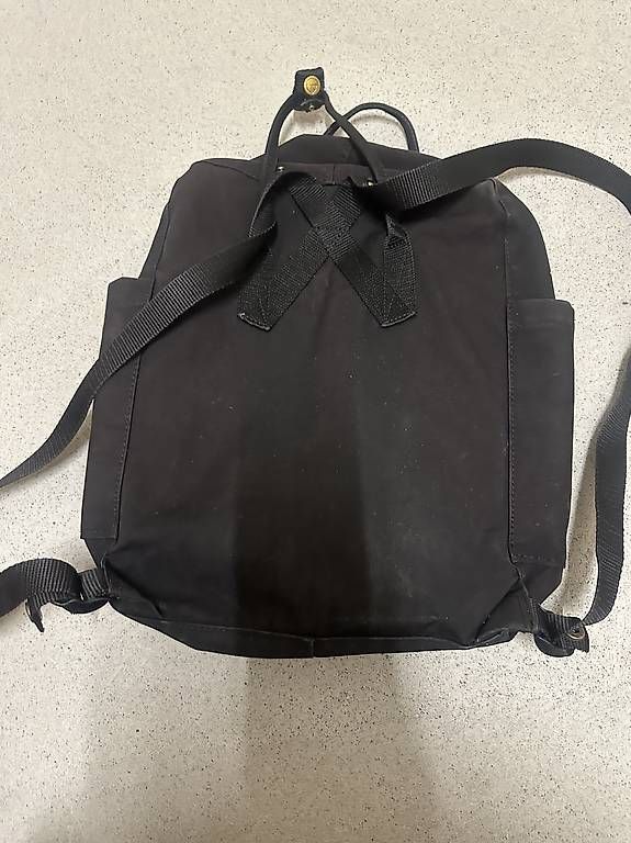 Sacs à dos: Fjallraven Rucksack schwarz – D'occasion à Reinach BL par Vale1712 3