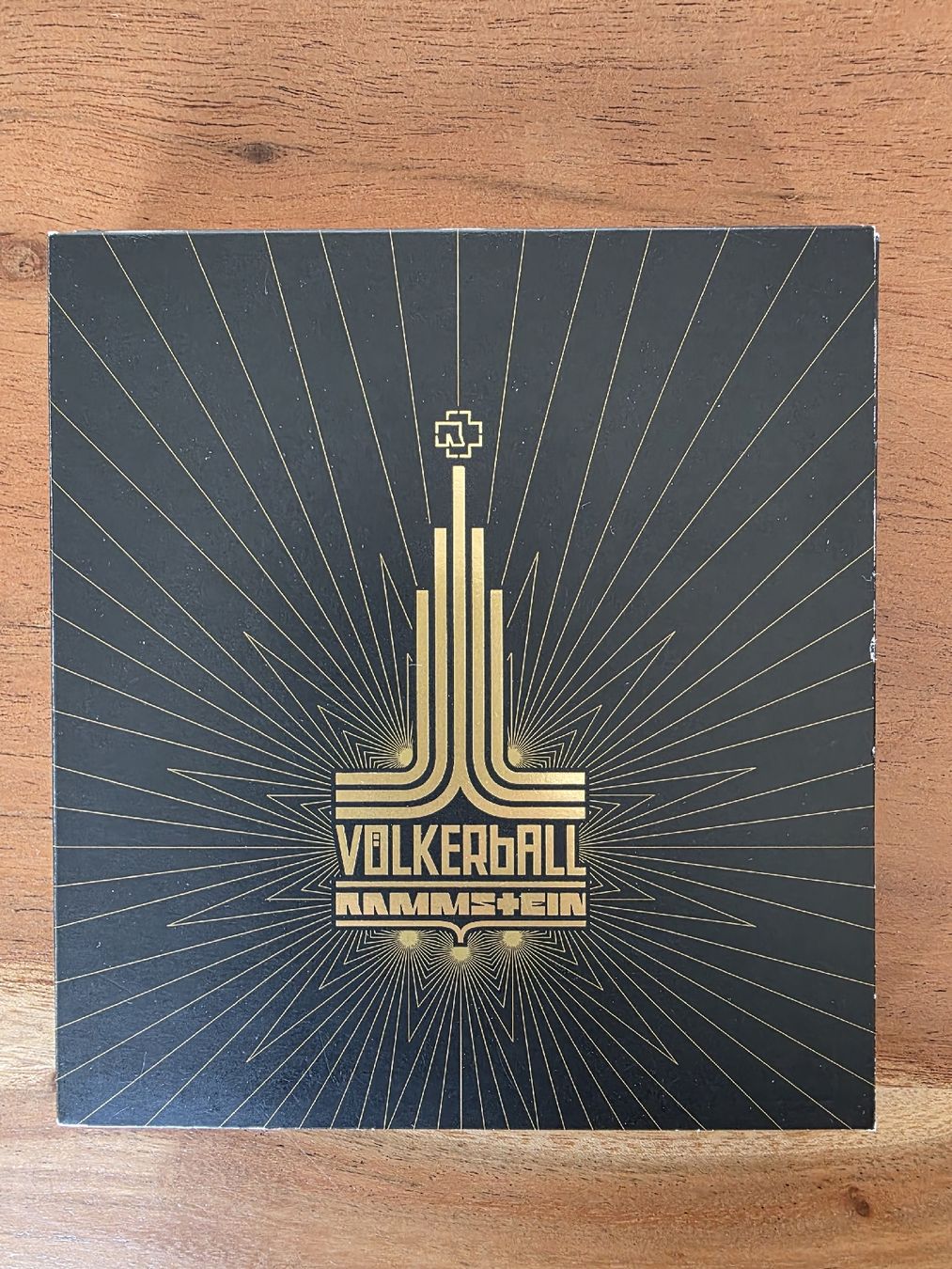 CD: Rammstein Völkerball (CD + DVD Package), Special Edition. – Nuovo (secondo la descrizione) da Zürich venduto da Leica.C89