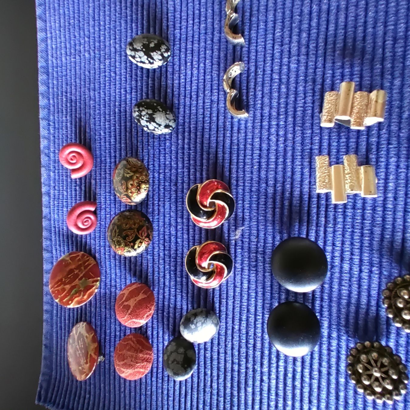 Sonstiger Schmuck: Ohrclips gemischt guter Zustand – Gebraucht aus Neuenegg von guterfang 1