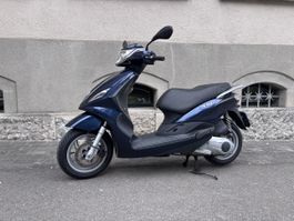 Piaggio FLY 125 (2017) frisch ab MFK 09/26