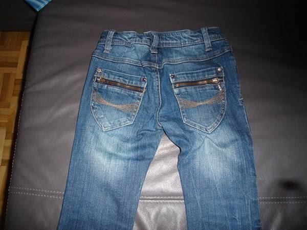 Hosen: lässige Jeans Benetton – Gebraucht aus Horw von Benny017 1