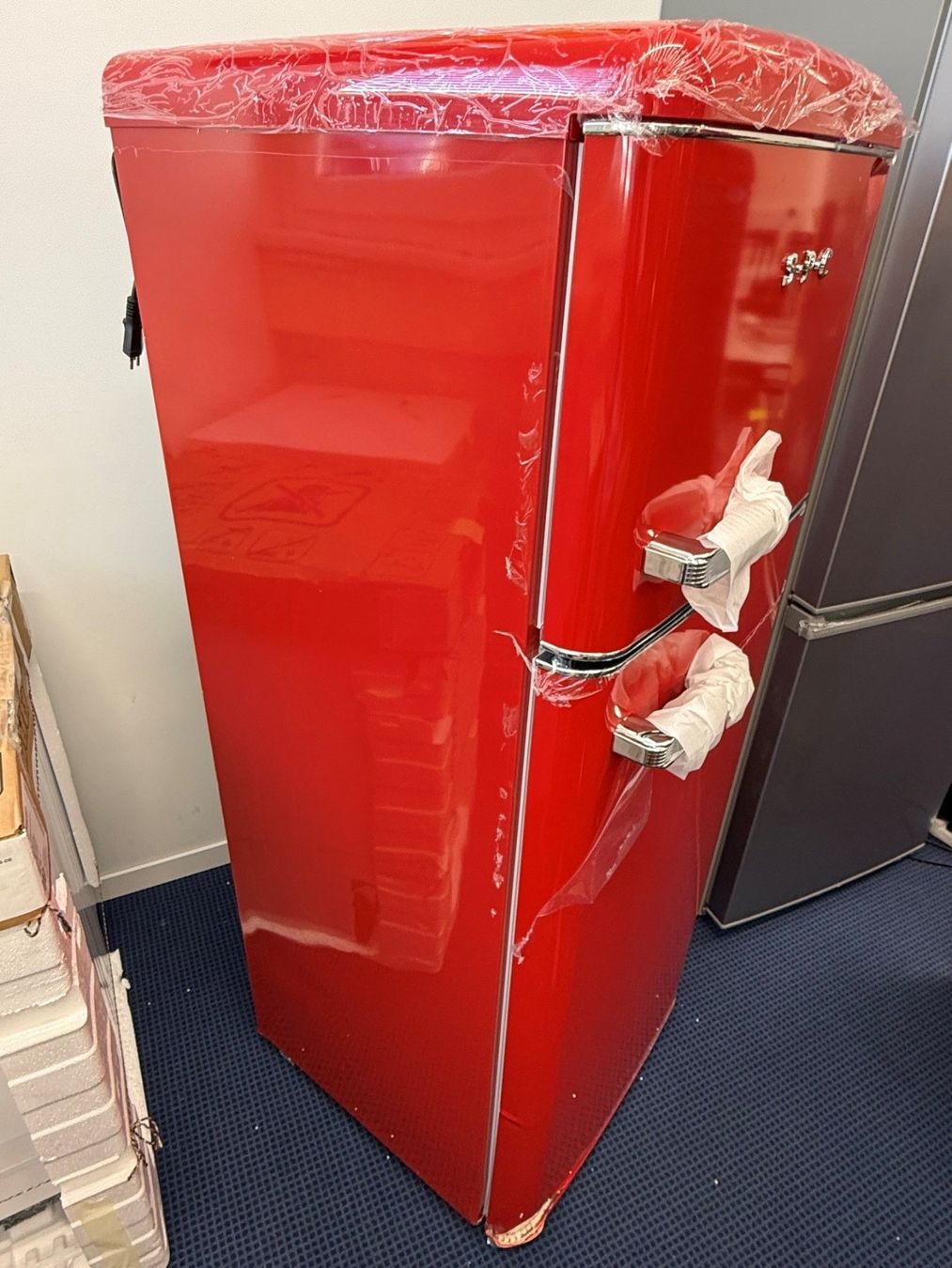 Kühlschrank: KS3777-1 RD Kühlschrank – Neu (gemäss Beschreibung) aus Wängi von SPCSHOP 6