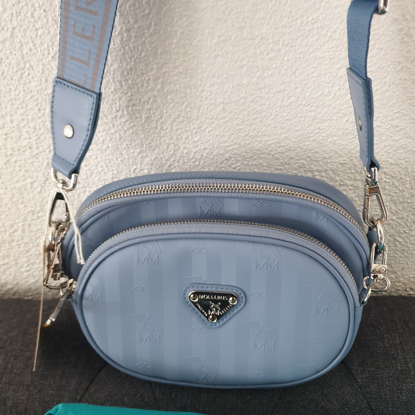 Maison Mollerus Borse da donna: Maison Mollerus Tasche GAMS sky blue/silver – Nuovo (secondo la descrizione) da Zofingen venduto da siana.m 1