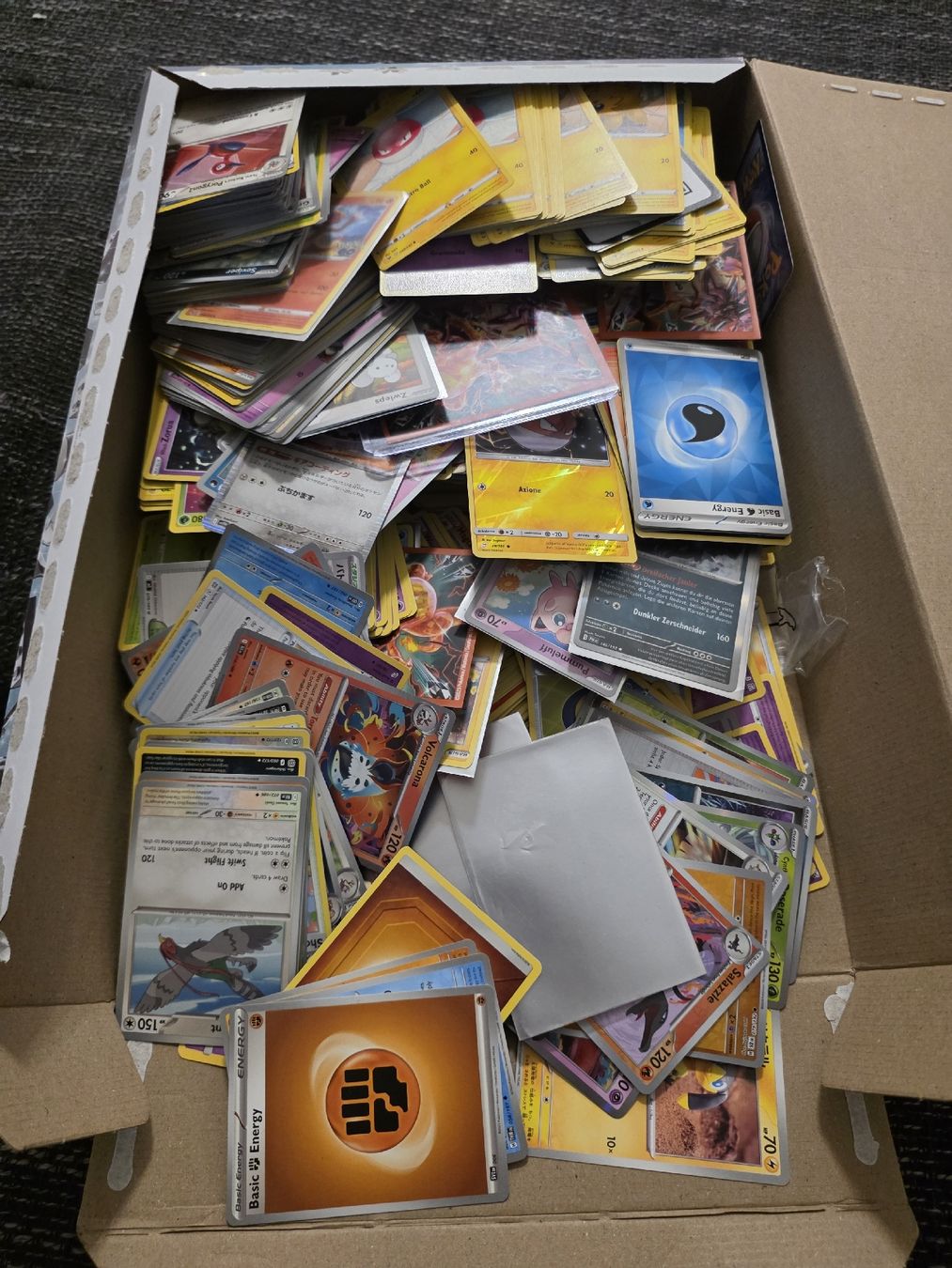 Pokémon Sammelbilder & Trading cards: Pokémon-Sammlung abzugeben – Gebraucht aus Rorschacherberg von Oki_hit 2