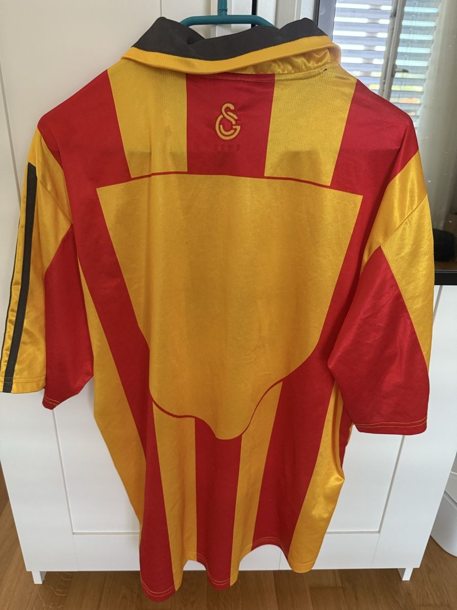 Galatasaray Canottiere & Pantaloni: Galatasaray Trikot 1999/2000 Grösse L – Usato da Brugg AG venduto da muhimoe 1