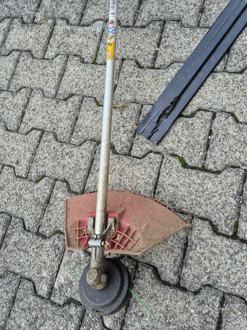 Efco Tutte le macchine: Heckenschere Motorsense Efco – Difettoso da Schlatt TG venduto da Schrauber_01 3