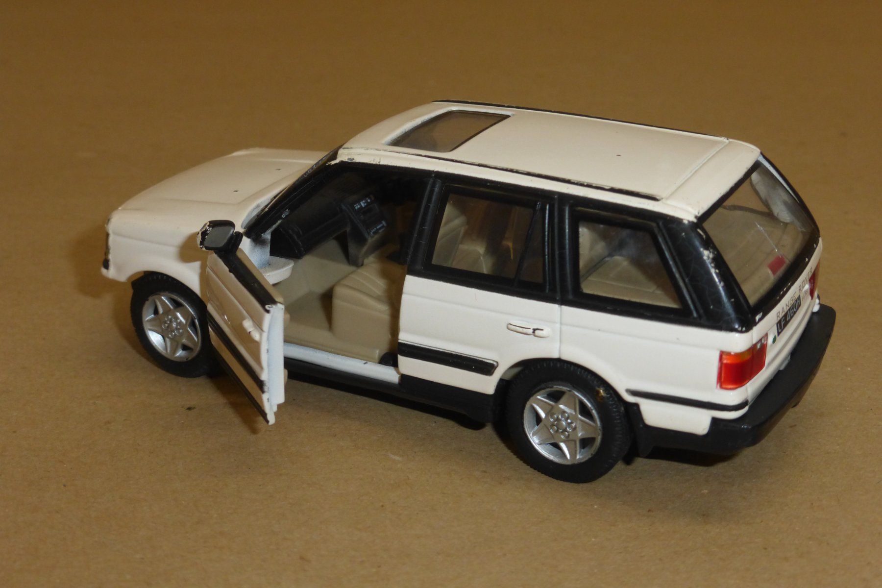 Voitures modèles: Modellauto Range Rover weiss – D'occasion à Gempen par Smokie72 2