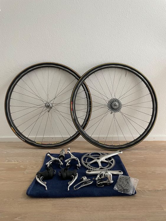 Jeu De Roues Campagnolo C Record Avec Moyeux Mavic SUP - 8 Vitesses, 28 Pouces - Occasion