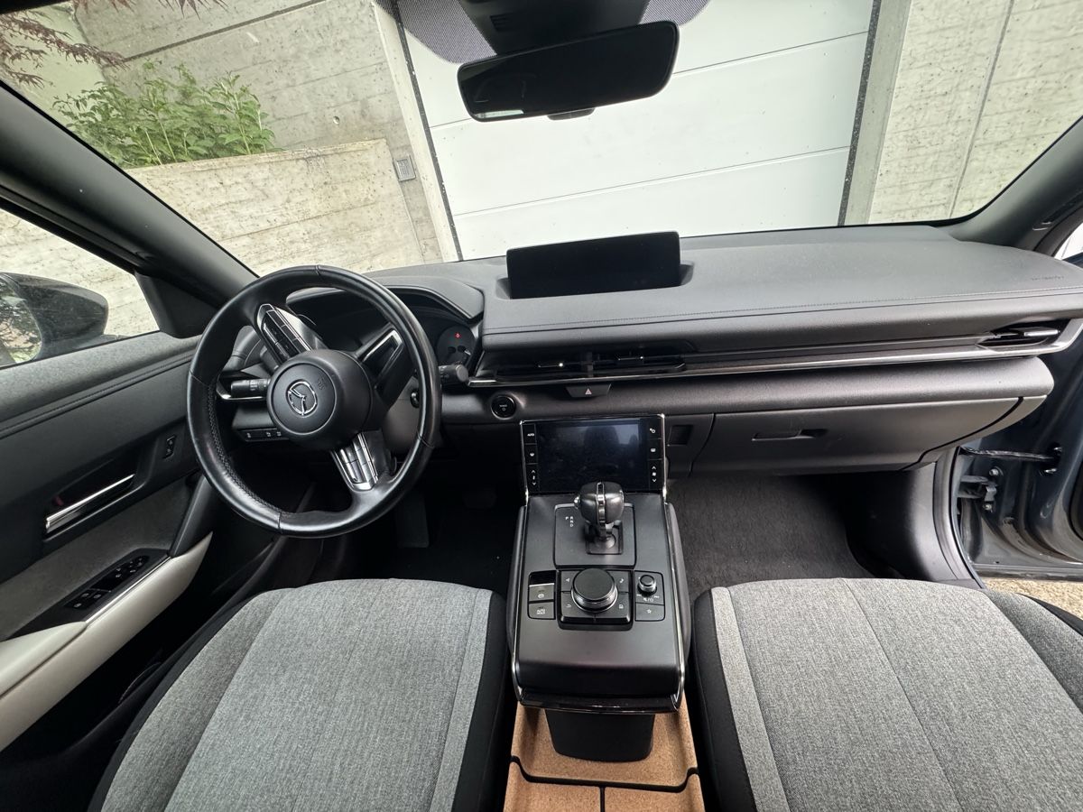 Mazda Automobili: Mazda MX-30 e-Skyactiv Ambition Plus, wenig Kilometer – Usato da Wallisellen venduto da Topsy0 2