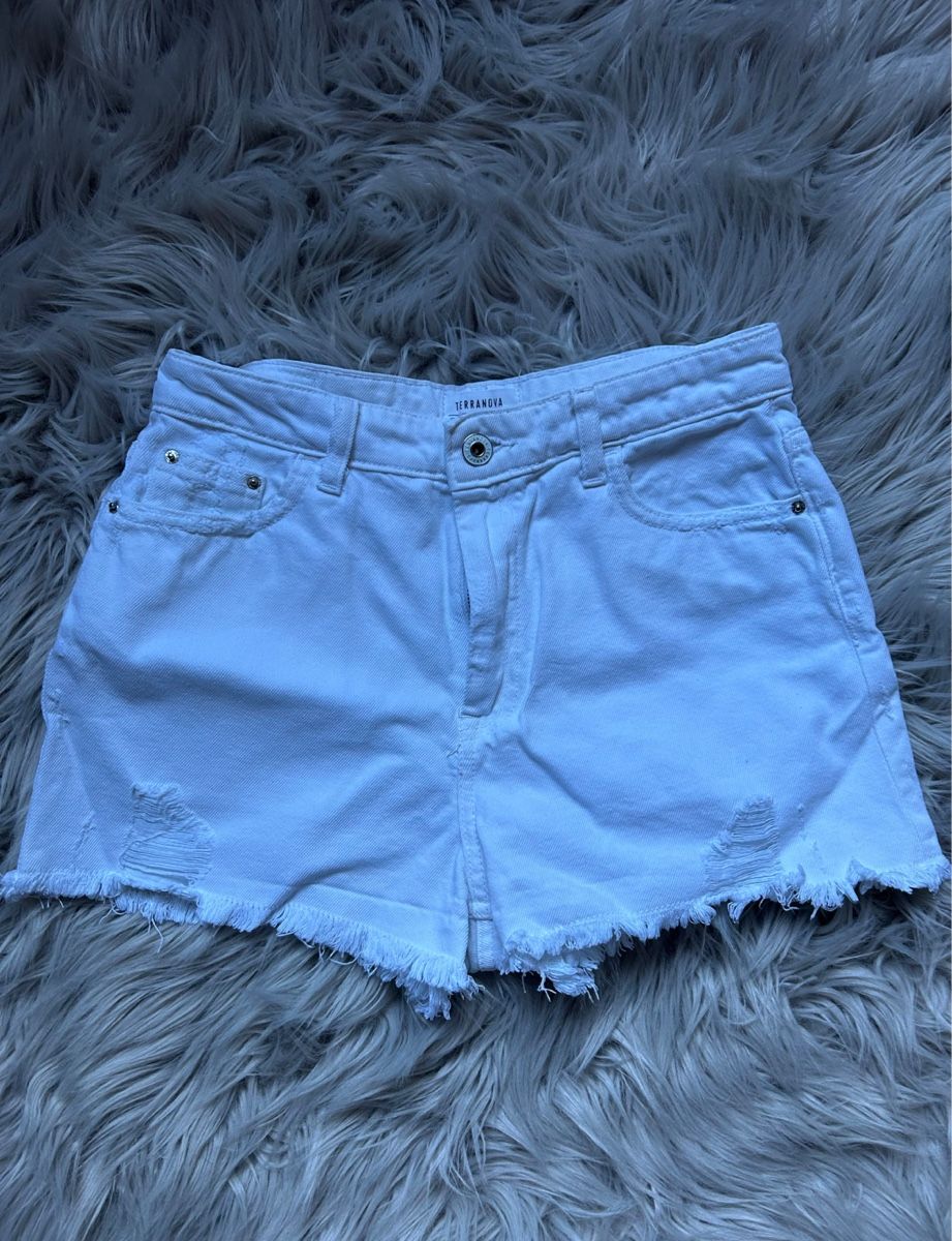Jeans: Shorts di jeans bianchi – Gebraucht aus Vicosoprano von kik_hb7f