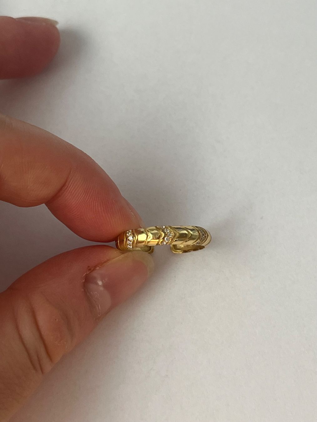 Ringe: RING GOLD MIT MUSTER UND STEINEN – Gebraucht aus Birsfelden von tam_t8t8 1